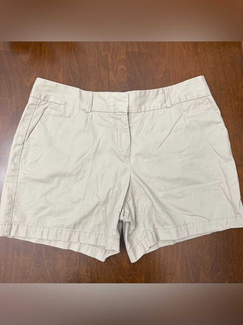 Women’s LOFT Khaki Shorts Size 12